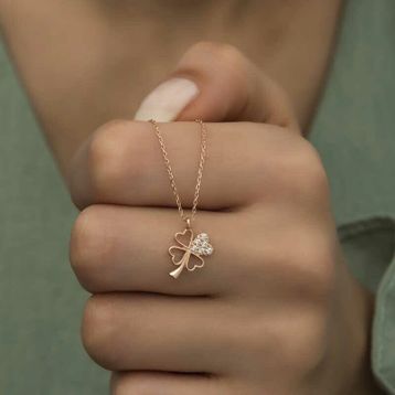 Huramarketing 925 Ayar Rose Kalpli Dört Yapraklı Yonca Kadın Gümüş Kolye