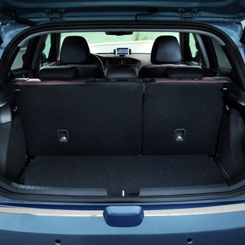 Hyundai İ20 Arka 2014 Tampon Eşiği