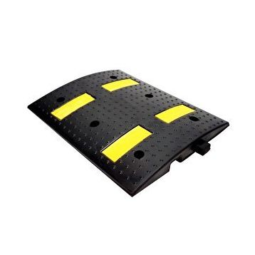 İleri Trafik 50 x 40 x 4,5 cm Kauçuk Hız Kesici Yol Kasisi Kapağı