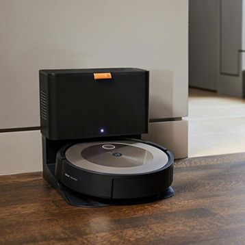 iRobot Roomba j9+ Robot Süpürge