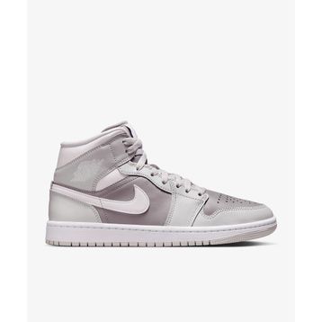 Jordan BQ6472-008 Gri Air 1 Mid Kadın Sneaker