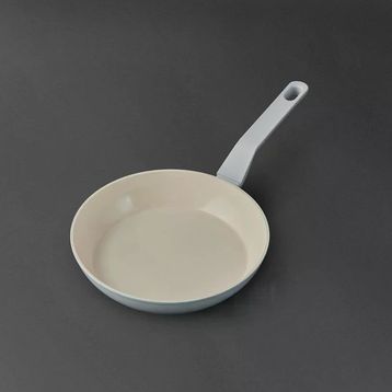 Jumbo Swiss Crystal Light Grey 24 cm Tava