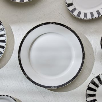 Karaca Damalı Porselen 22 cm Servis Tabağı