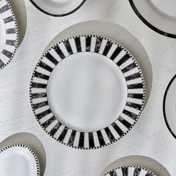 Karaca Damalı Porselen 22 cm Servis Tabağı