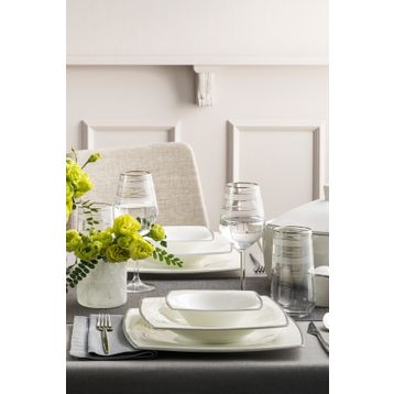 Karaca Fıne Pearl Neklus 62 Parça Kare Yemek Takımı