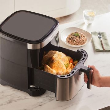 Karaca Gourmet 9 lt Smart Screen Geniş Hazne Inox Airfryer