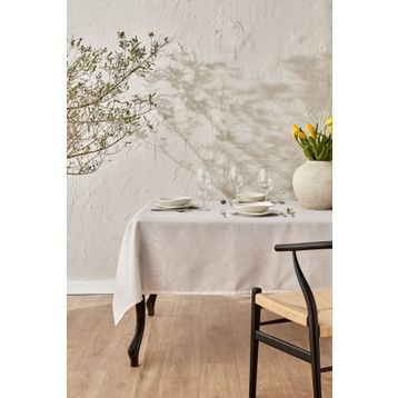 Karaca Home Chesney Beyaz Dertsiz Masa Örtüsü