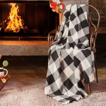 Karaca Home Mountain Siyah-Beyaz Tek Kişilik Tv Battaniyesi