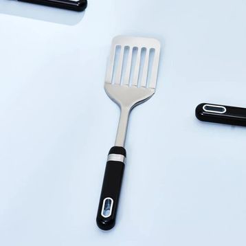 Karaca Mastermaid Oluklu Siyah Spatula