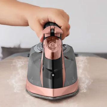 Karaca Vantuz Irona Rose Gold Buharlı Ütü