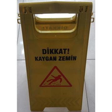 Kaygan Zemin Tabelası
