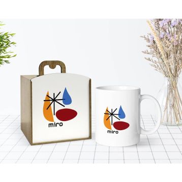 Kişiye Özel Ahşap Kutuda Miro Style Tasarımlı Beyaz Kupa Bardak