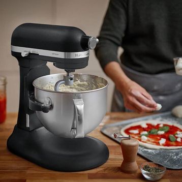 KitchenAid 60SPX EBM Artisan 5.6 lt Stand Mikser