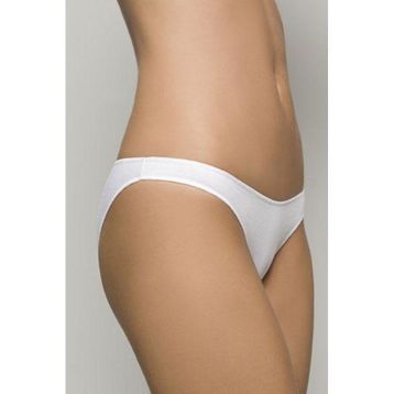 Kom Lara Bayan Bikini