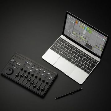 Korg Nano Kontrol Studio Kontroller