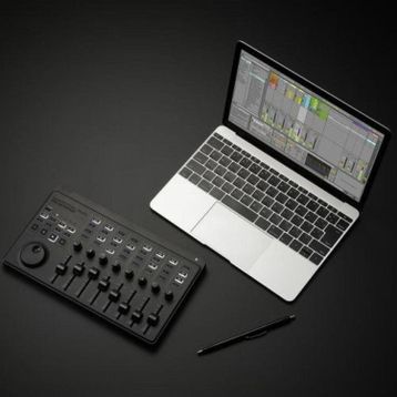 Korg Nano Kontrol Studio Kontroller