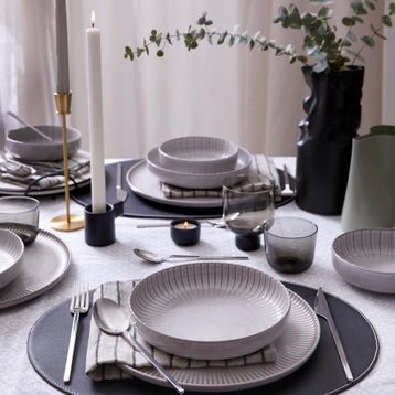 Kütahya Porselen Crest İona 18 Parça 6 Kişilik Yemek Takımı