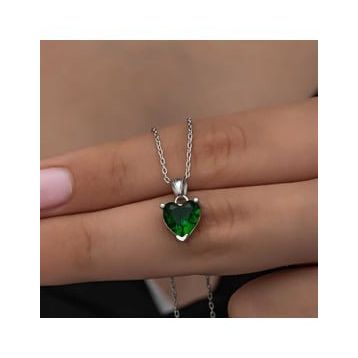 Kutaydan KTK1237 Zirkon Taşlı Yeşil Efektli Kalpli Kadın Gümüş Kolye