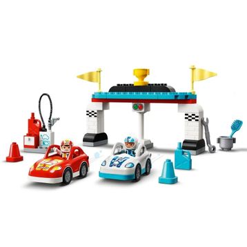 Lego Duplo 10947 Yarış Arabaları