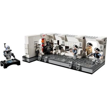 Lego Star Wars 75387 Tantive IV’e Biniş