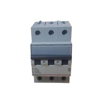 Legrand 3X32A C/4.5KA Otomatik Sigorta