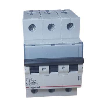 Legrand 3X32A C/4.5KA Otomatik Sigorta