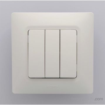 Legrand 767100 Salbei Beyaz Anahtar