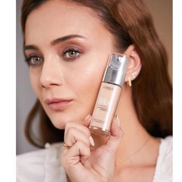 L'Oréal Paris True Match Bakım Yapan 1N Ivory Fondöten