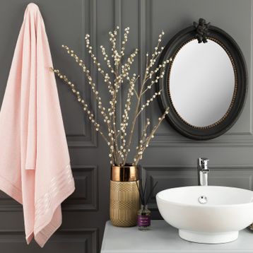 Madame Coco Maynor Bordürü Floşlu Banyo Havlusu