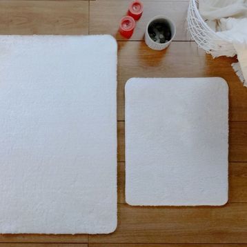 MarkaEv İkili Beyaz Tavşan Tüyü Banyo Takımı