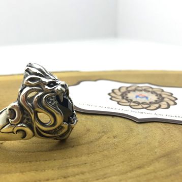 Mavio Aslan Figürlü Erkek Gümüş Yüzük