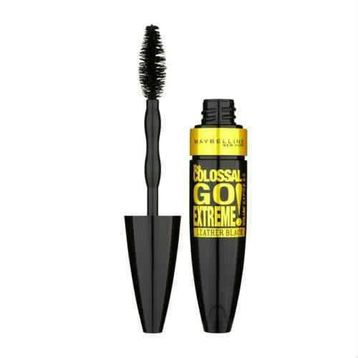 Maybelline Volum Express Colossal Black Maskara