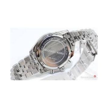 Michael Kors MK5555 Kadın Kol Saati