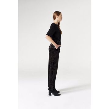 Mizalle 18KGMZL2011014 Siyah Kadife Kadın Pantolon
