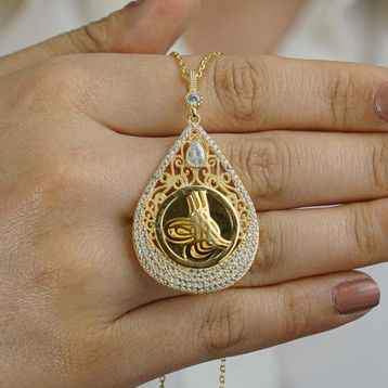 Mona Roza 60 cm Altın Kaplama Tuğralı Damla Model 925 Ayar Gümüş Kadın Kolye