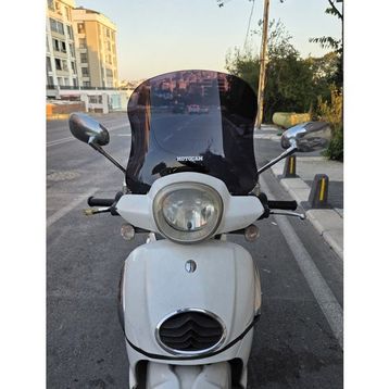 Motocam Aprilia Scarabeo 200 İe Siperlik 2008-2015 Model 35 cm Siyah Renkli 4 mm Ön Cam