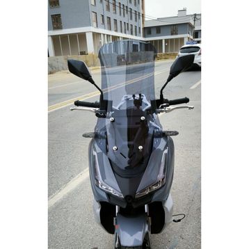 Motocam Arora Beatrix 150 Ön Cam 2023-2026 Model 65 cm Füme Renkli 4 mm Orta Boylu Motosiklet Rüzgarlık