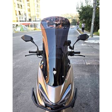Motocam Küba Newlight 50 Pro Ön Cam 2023-2026 Model 75 cm Siyah Renkli 4 mm Uzun Motosiklet Rüzgarlık