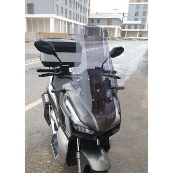 Motocam Küba Rubano 150 Ön Cam 2023-2026 Model 65 cm Siyah Renkli 4 mm Orta Motosiklet Rüzgarlık