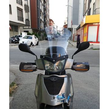 Motocam Kymco People S 200 2011 Model 48 cm Şeffaf Renkli 4 mm Uzun Ön Cam
