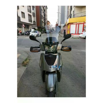 Motocam Kymco People S 200 2011 Model 48 cm Şeffaf Renkli 4 mm Uzun Ön Cam