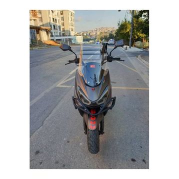 Motocam Rks Newlight 125 2021-2022 Model 65 cm Şeffaf Renkli 4 mm Ön Cam
