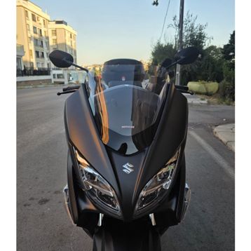 Motocam Suzuki Burgman 400 Ön Cam 2017-2026 Model 38 cm Şeffaf Renkli 4 mm Kısa Boylu Motosiklet Rüzgarlık
