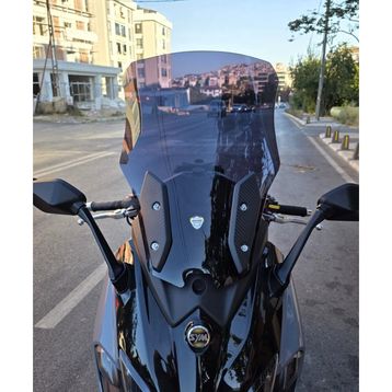 Motocam Sym Maxsym TL 508 Ön Cam 2022-2026 Model 65 cm Siyah Renkli 4 mm Motosiklet Rüzgarlık