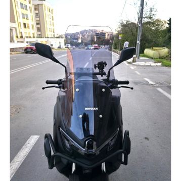 Motocam Yamaha Nmax Ön Cam 2025-2026 Model 72 cm Füme Renkli 4 mm Motosiklet Rüzgarlık