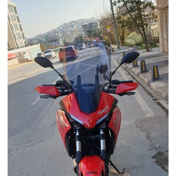 Motocam Yamaha Tracer 700 Ön Cam 2021-2026 Model 59 cm Siyah Renkli 4 mm Motosiklet Rüzgarlık