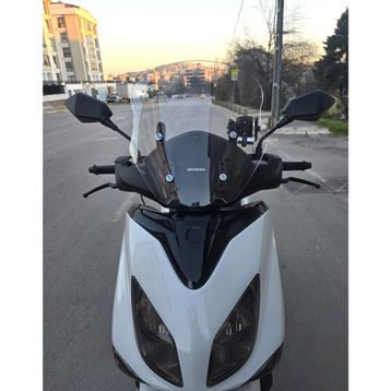 Motocam Yamaha Xcity 250 Ön Cam 2007-2017 Model 40 cm Şeffaf Renkli 4 mm Motosiklet Rüzgarlık