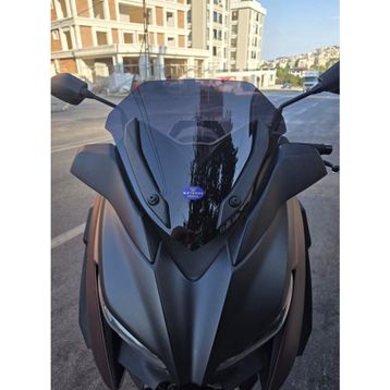 Motocam Yamaha Xmax Ön Cam 2018-2022 Model 36 cm Siyah Renkli 4 mm Sportif Motosiklet Rüzgarlık