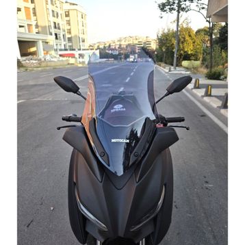 Motocam Yamaha Xmax Ön Cam 2018-2022 Model 65 cm Şeffaf Renkli 4 mm Motosiklet Rüzgarlık