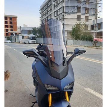 Motocam Yuki Huracan 250 Ön Cam 2022-2026 Model 62 cm Füme Renkli 4 mm Motosiklet Rüzgarlık